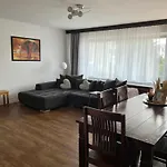Mit Balkon Am Rhein
